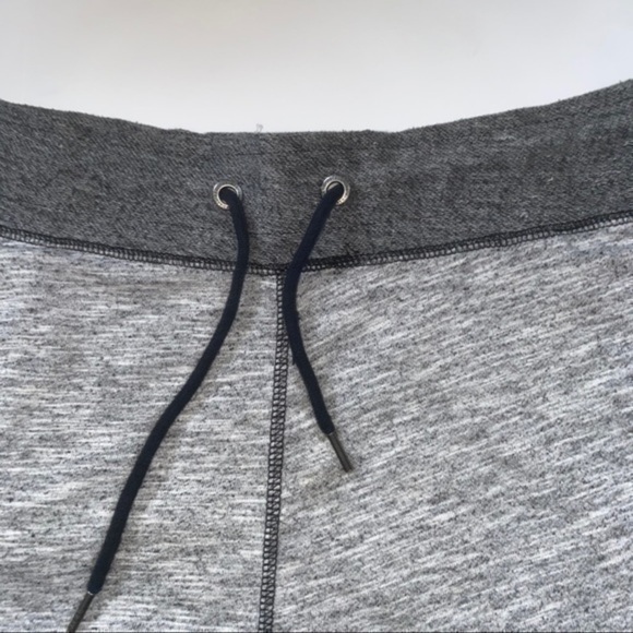 Aeropostale Men’s Marl Athletic Knit Shorts Carbon Grey Black, size Large - Picture 3 of 4